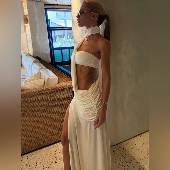 KOIR  One-Shoulder Draped Cream Top - Picture 3 of 4